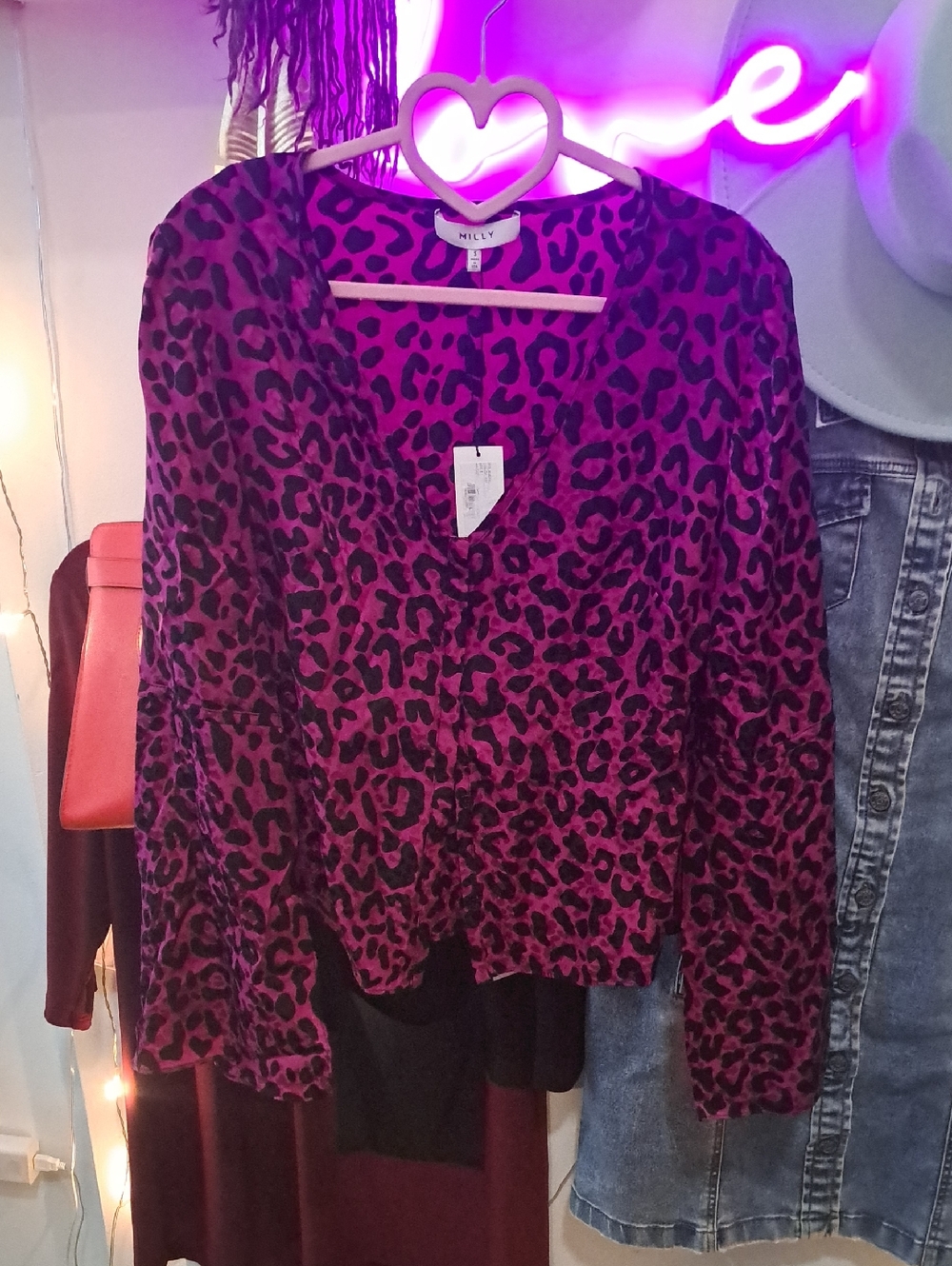 NWT NILLY Pink & Black Leopard Print SILK V-Neck Blouse